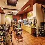Garden Palace 아파트호텔