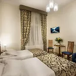 Garden Palace 公寓式酒店 3*