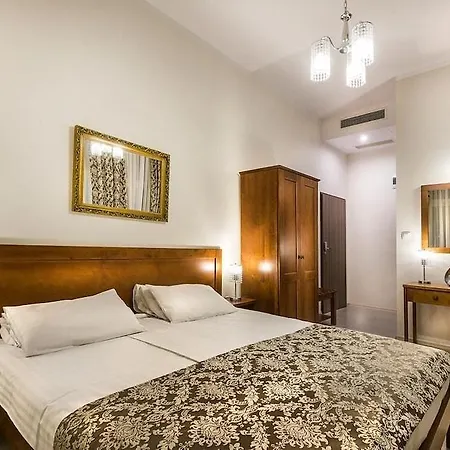 Апарт-отель Garden Palace 3*