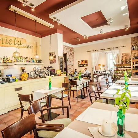 Aparthotel Garden Palace 3*