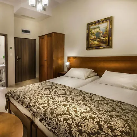 Apartahotel Garden Palace 3*